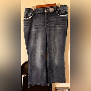 Women’s Maurice’s jeans size 24 short